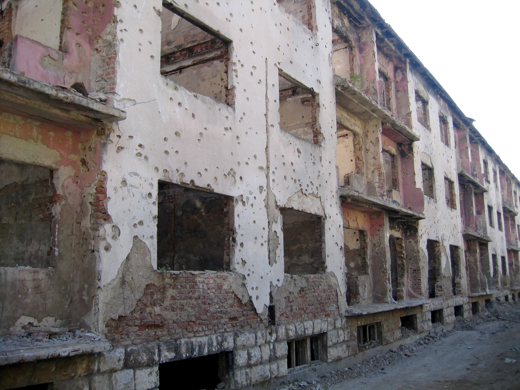 Mostar — 4