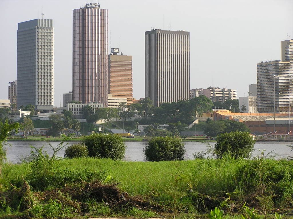 Abidjan — 6